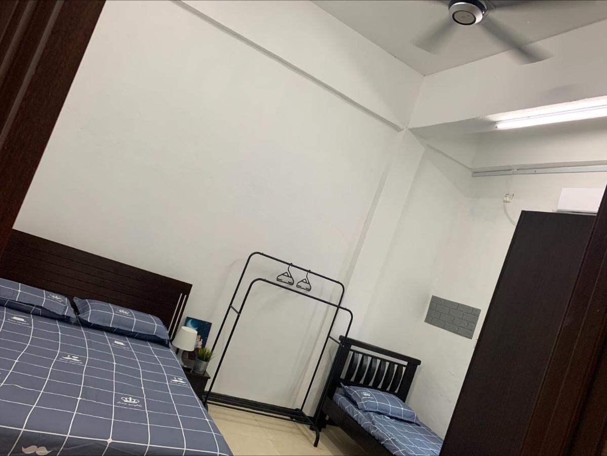 La Wood Homestay Kampung Kuala Besut Bagian luar foto