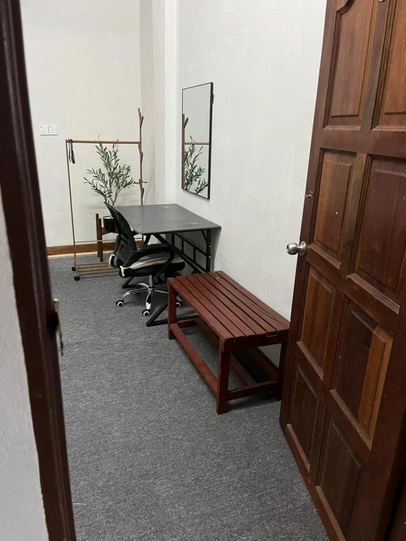 La Wood Homestay Kampung Kuala Besut Bagian luar foto