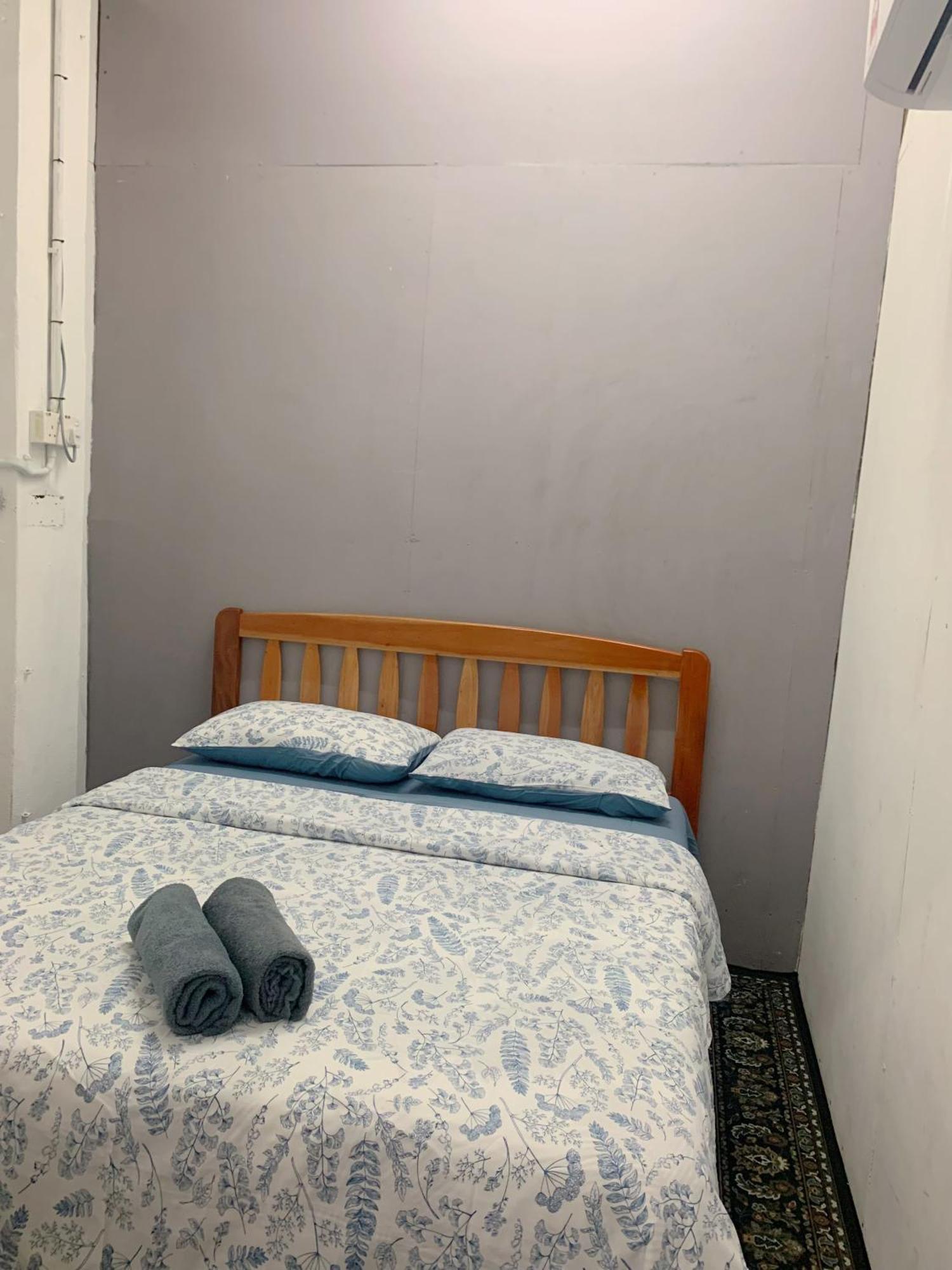 La Wood Homestay Kampung Kuala Besut Bagian luar foto